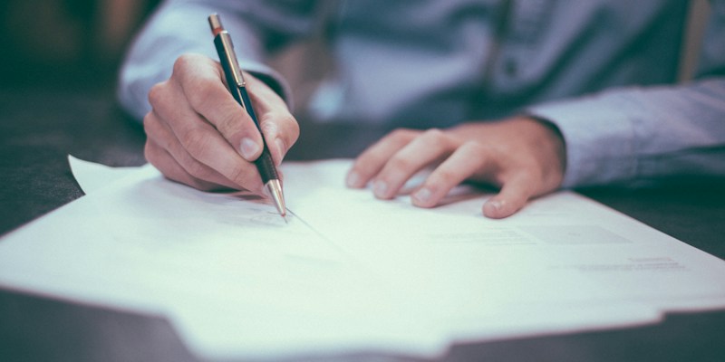 Reviewing legal real estate documents